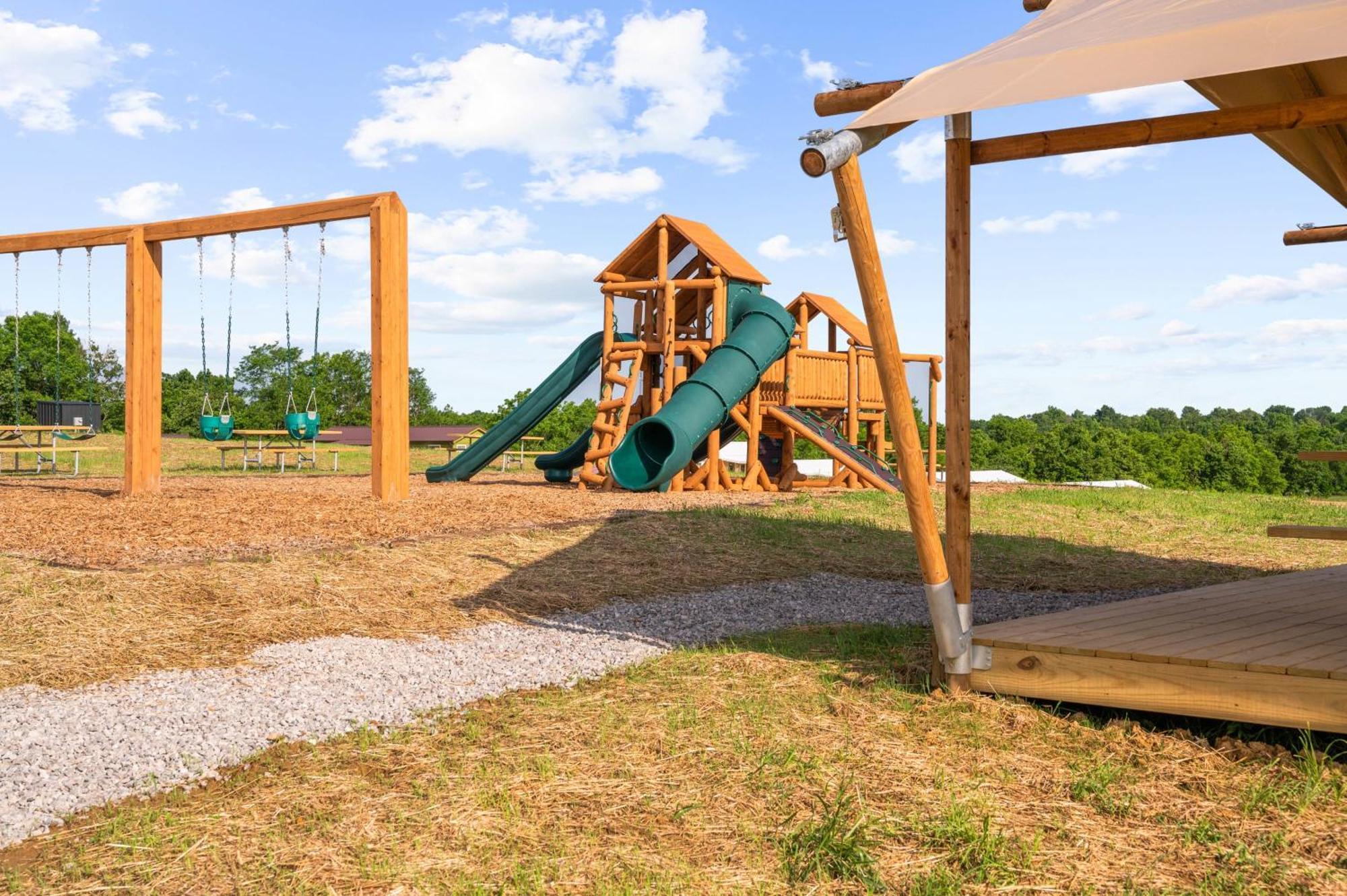 The Lodges At Eden Reserve - Pet Friendly Cabins Near Ark Williamstown Extérieur photo